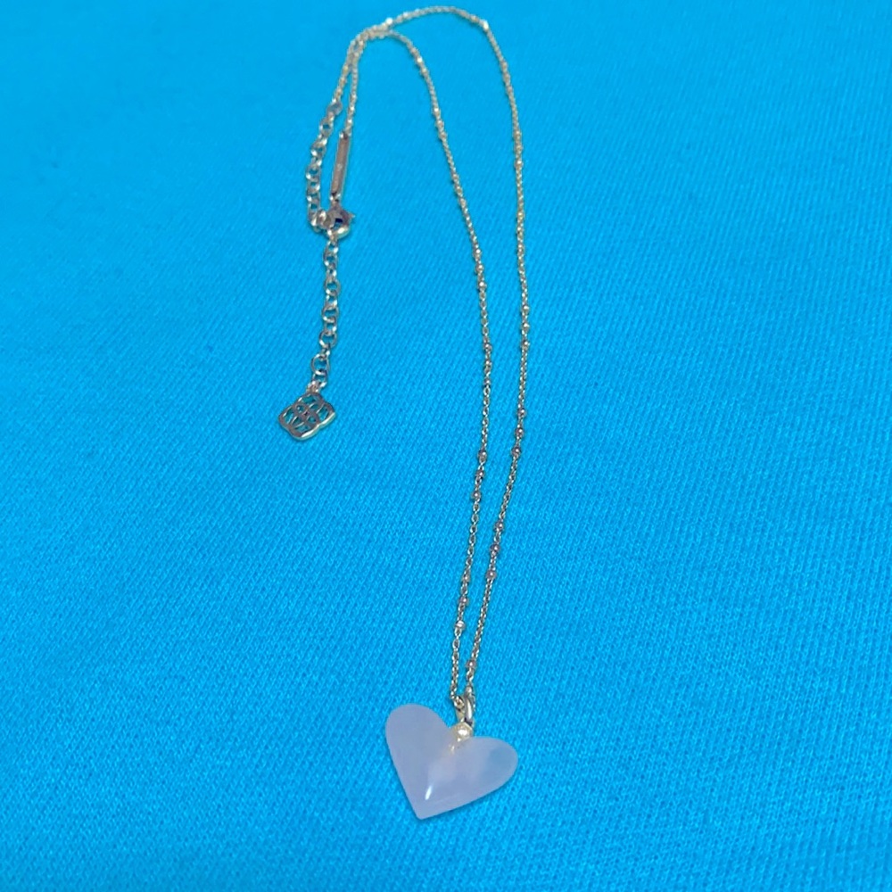 Kendra Scott Poppy Heart Pendant Necklace in Rose Quartz